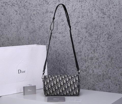 Dior  腰包1：1