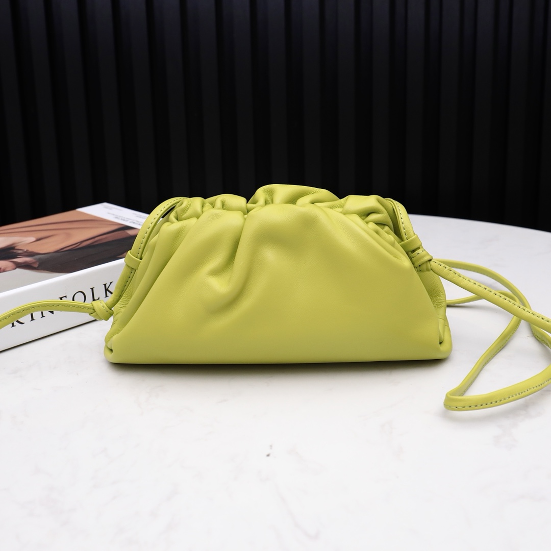 9032 23x13x8 cm dl17