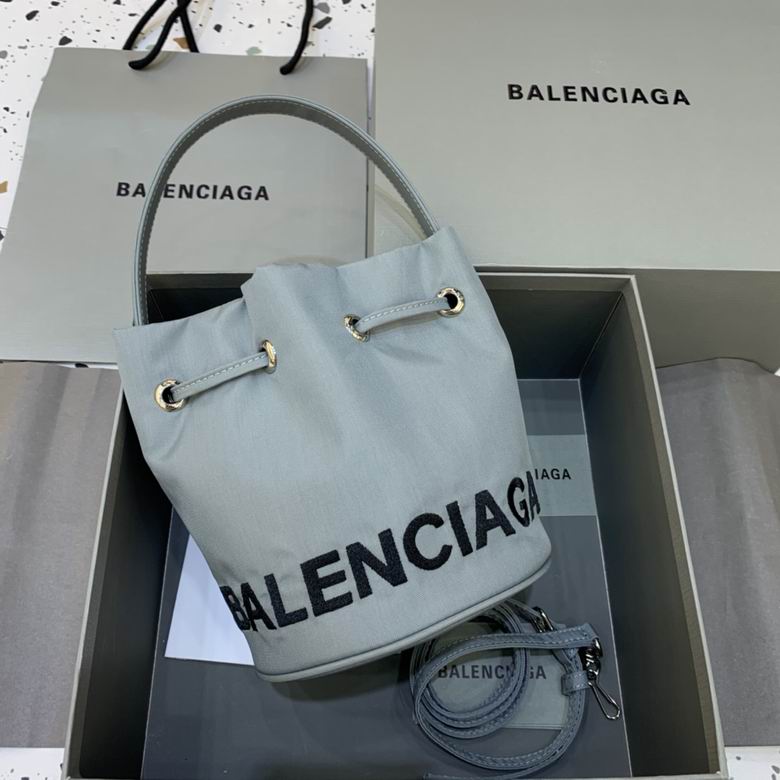 2024 Balenciaga 水桶包  原单