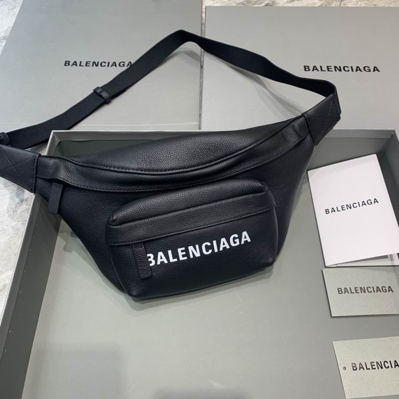 Balenciaga 上长30x下长19x高16x宽3cm FY