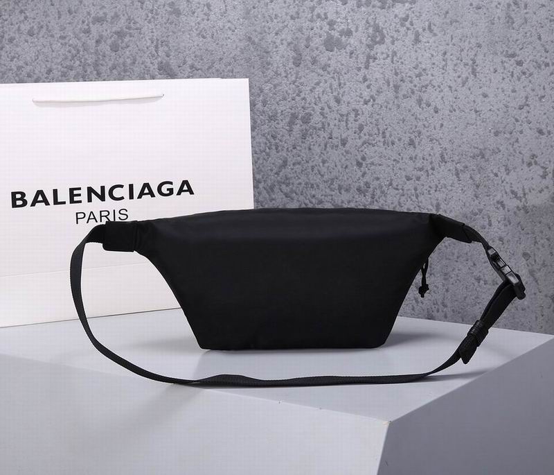 Balenciaga MIAN1060 XM2