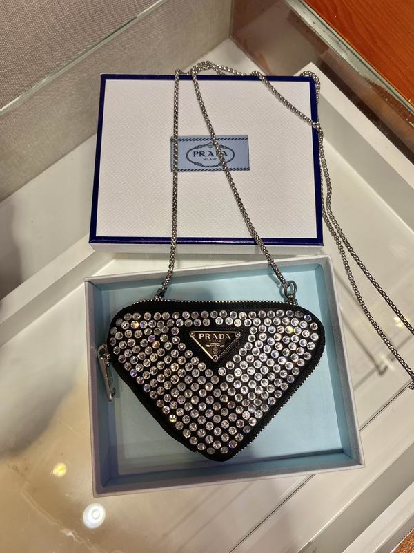 1BD733 13X10X2.5cm ap  04