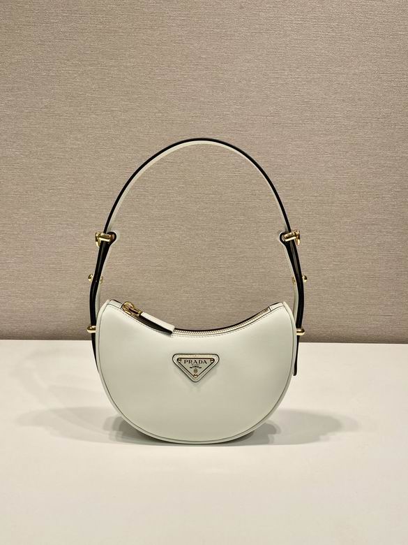 Prada Moon1BC199 18x16x5cm AP
