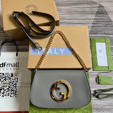 699268 28X16X4cm MP 5