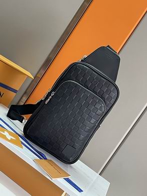 M45303 ?20X31X7cm WP