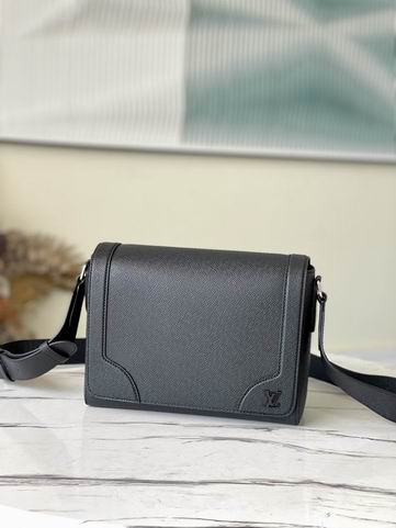 Flap M30807 28.3x18.3x4.3 cm gf