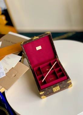 M4700SP 23X23X11cm QS 3