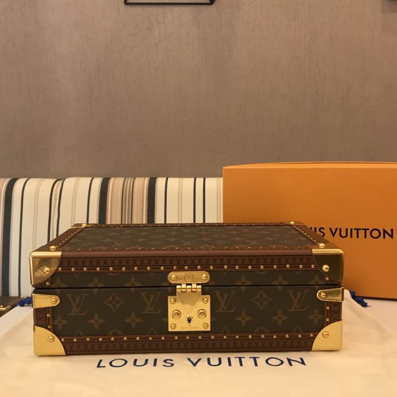 LV case 34x18x11cm QS-6