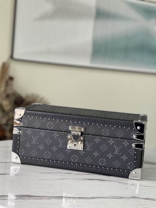 LV MCoffret 39x18x17cm QS-1