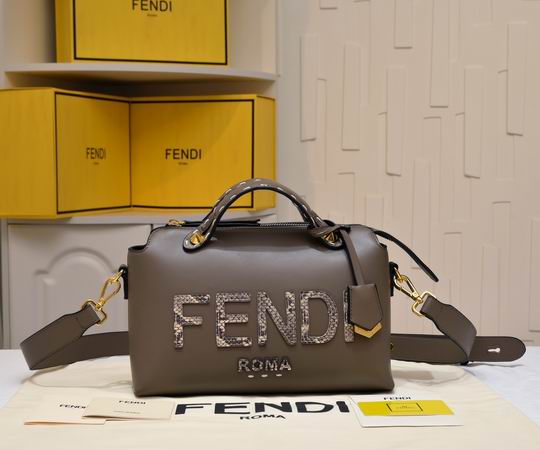 Fendi by the way 001133 28cm ww5色