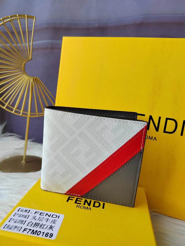 Fendi F7MO169 10.5x9.6x1.5cm zy