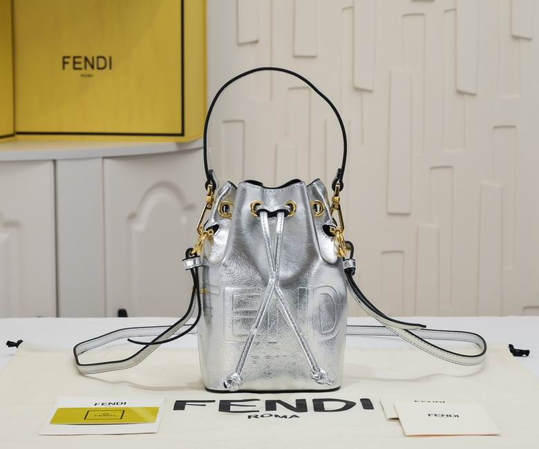 Fendi 8899 18x12x10cm ww1