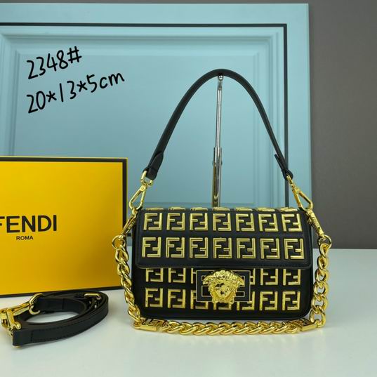 Fendi Versace联名款20x13x5cm ww