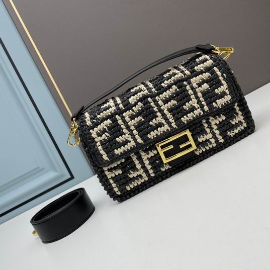 Fendi Baguette 26x13x6cm ww3色