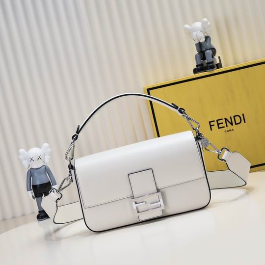 Fendi Baguette 2310 26x5x15cm ww4色