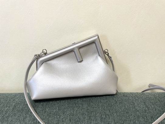 M80019 32.5X15X23.5cm M80018 26X9.5X18cm SF 5