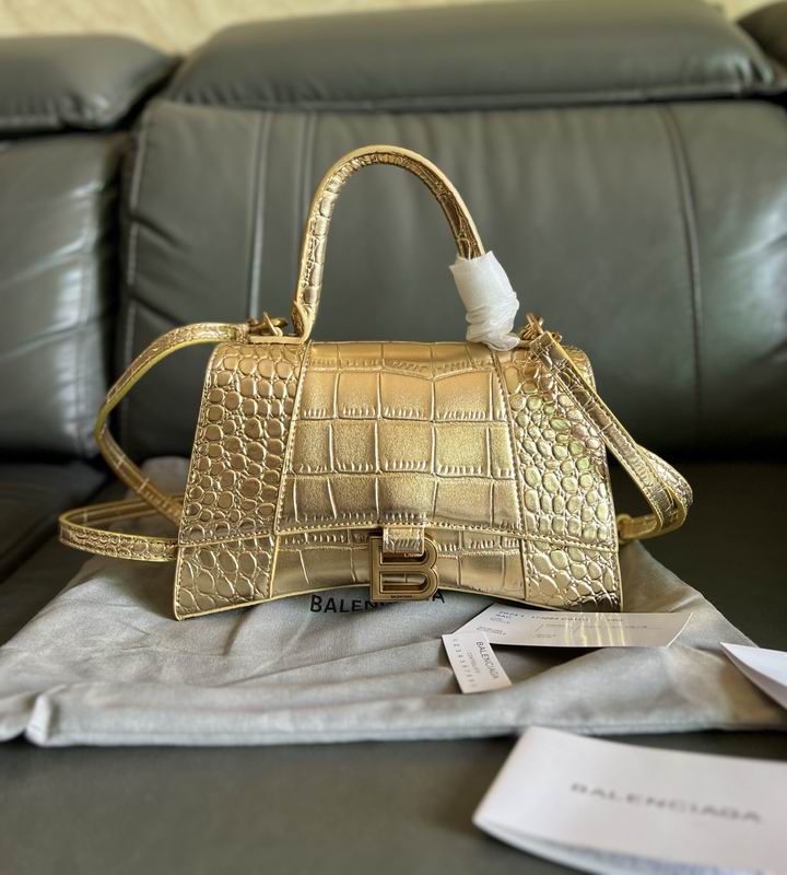 Hourglass M14x10x23cm S13x8x19cm YT 8