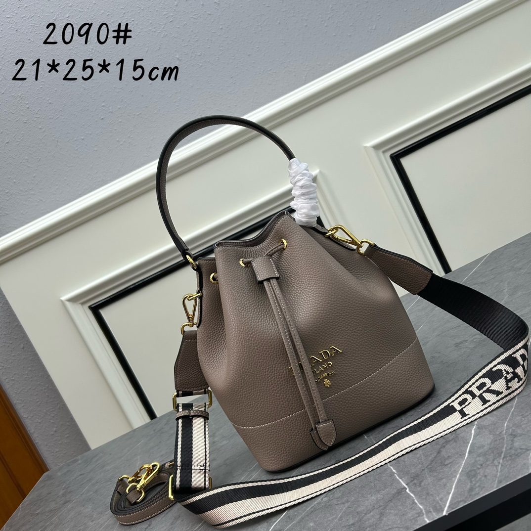 Prada 2090 21x25x15cm ww1