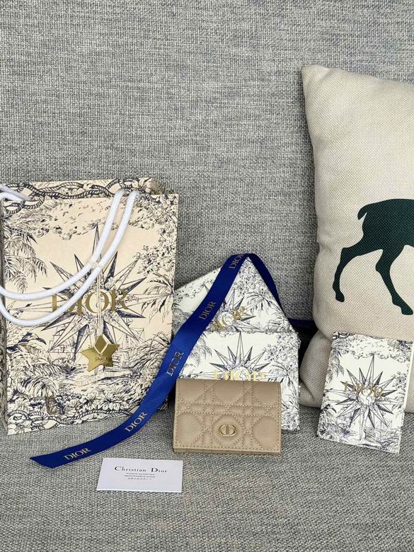 S5132UWHC_M30G 11X7.5X2.5cm YG 8