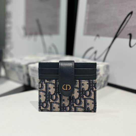 Dior CH136 CC