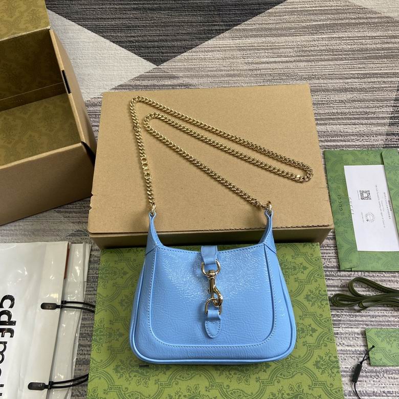 782889 19.5X18X3.5cm MP-1