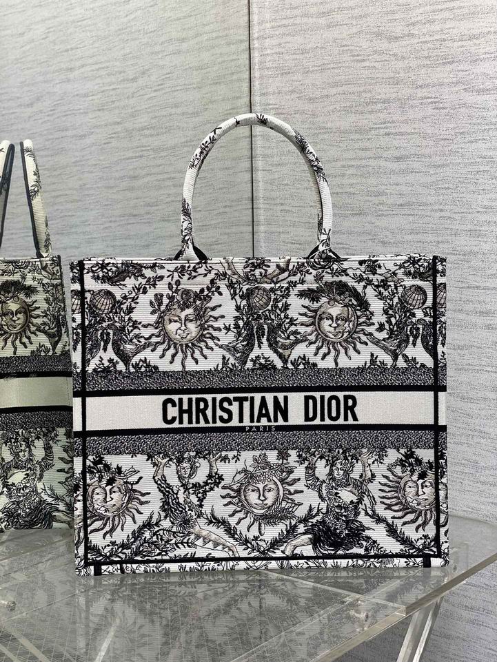 Dior 1286 41x35x18cm wz