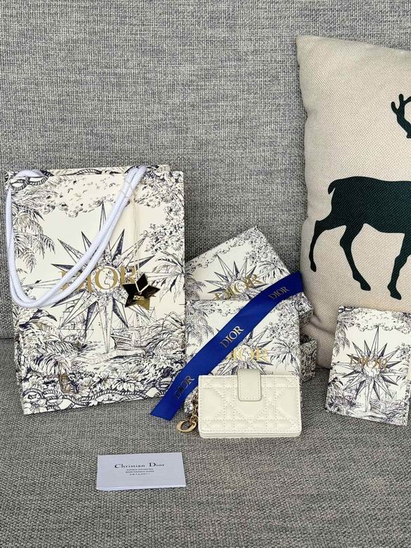 S0074 10.4X7X2cm YG 4