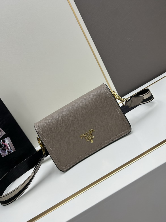 Prada 1BA106 22x14x8cm jj