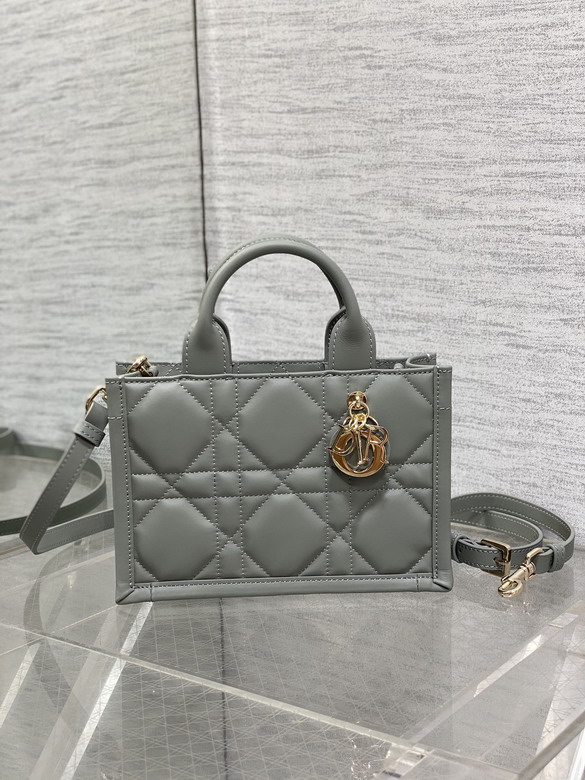 Dior 7001 21.5x7.5x13cm wz