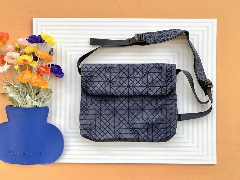 36.5X27.5X7cm 061111 YT 6