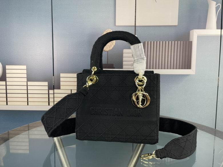 M8002 24X20X11cm XMY 3