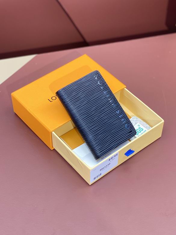 M83330 7.5X11.1X1cm YG