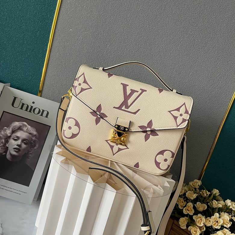 M46302 25X19X7cm XMY 4