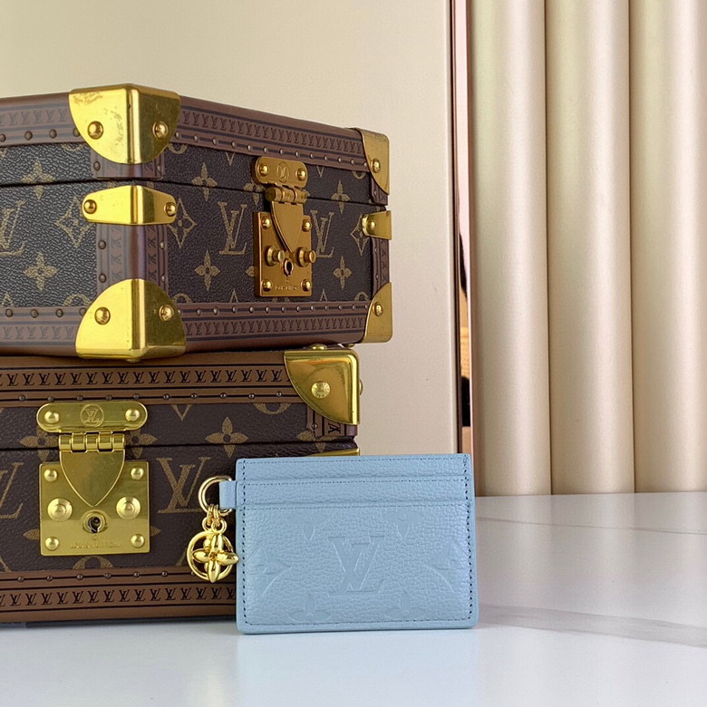 Charms M83585 10.2x7.3x0.3cm gf