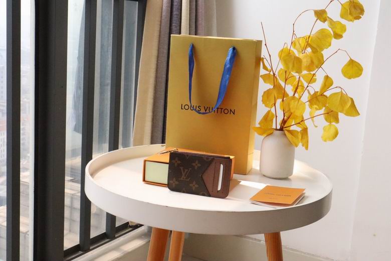 M81882 12X8X0.8cm YG 2