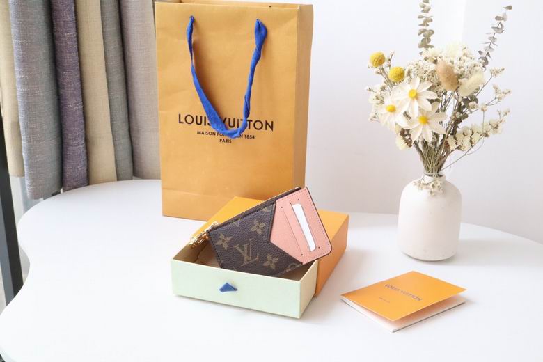 M81882 12X8X0.8cm YG 7