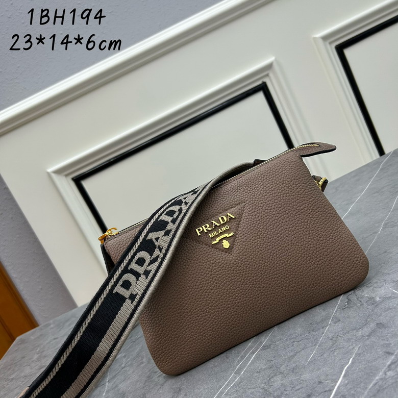 Prada 1BH194 23x14x6.5cm ss1