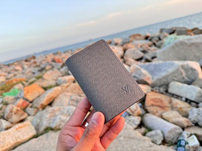 M11581 7.5X11.1X1cm YG