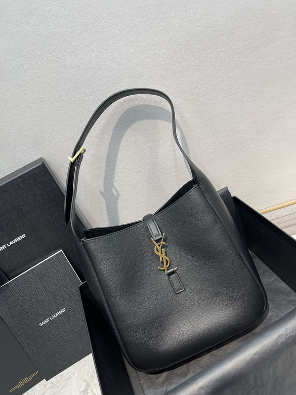 YSL 713938 23x22x8.5cm 8D5