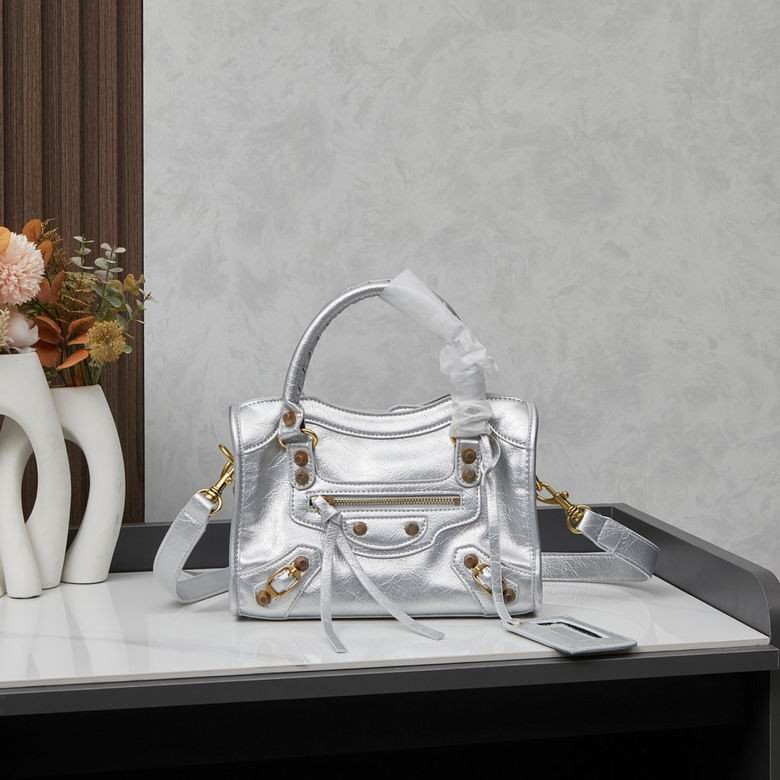 6890 25X19X7cm XMY 1