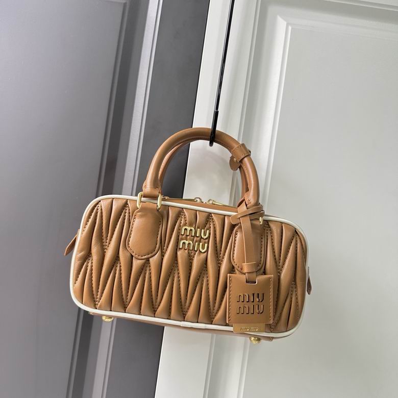 5BB142 22X10.5X7.5cm YG 3ɫ