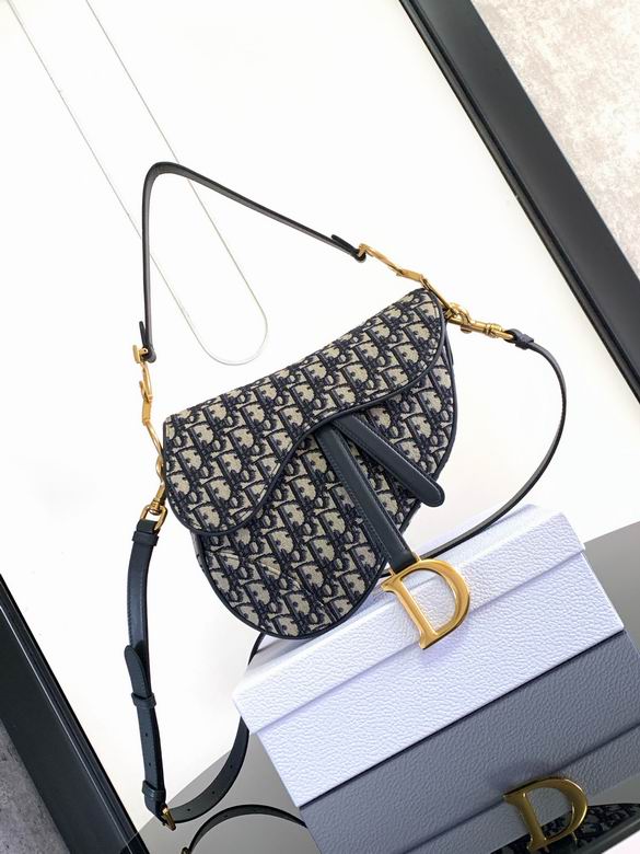 M0455 25.5X20X6.5cm WP