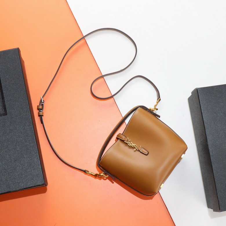 YSL 765870 15x13x6cm 8D2