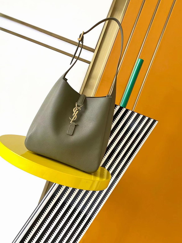 YSL 713938 22x22x10cm 8D1