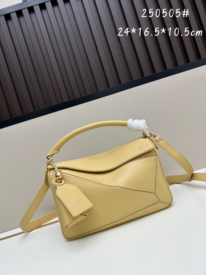 Loewe S25050527 24x16.5x10.5cm jj2