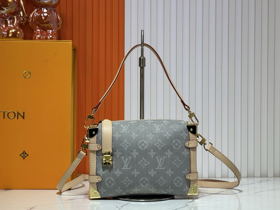 Side trunk M46358 21x14x6cm ss2.