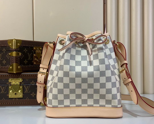 No N40594 24x15x22cm gf