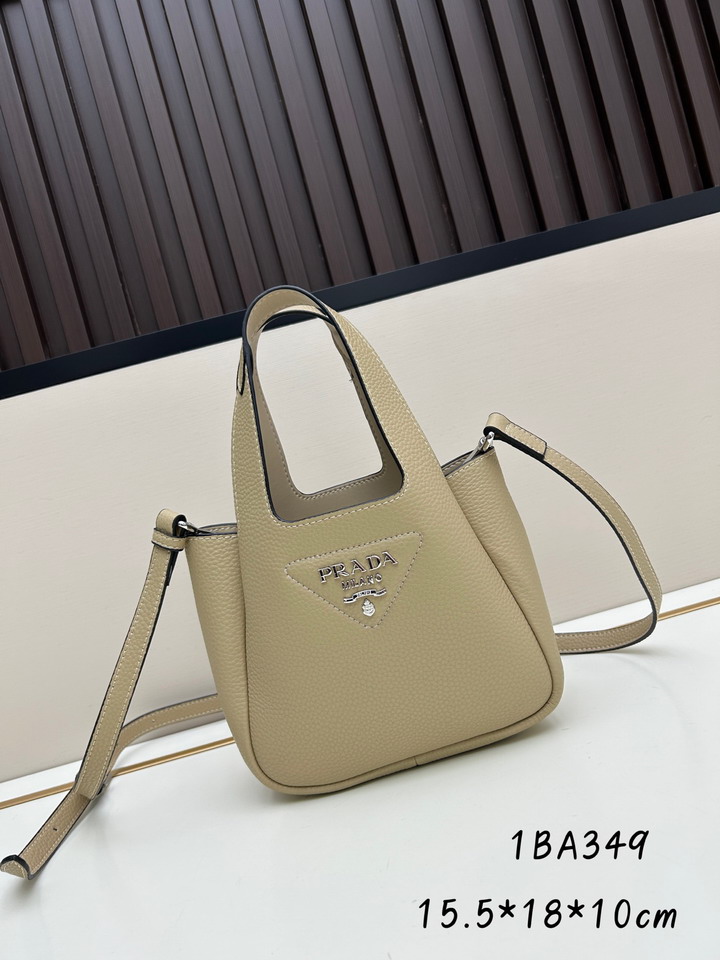 Prada 1BA349 15.5x18x10cm jj2