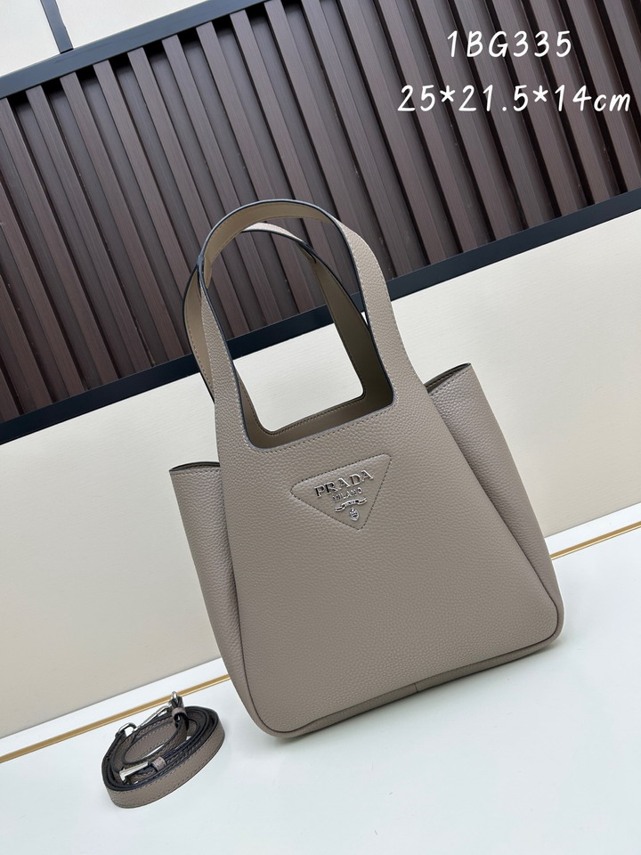 Prada 1BG335 25x21.5x14cm jj3