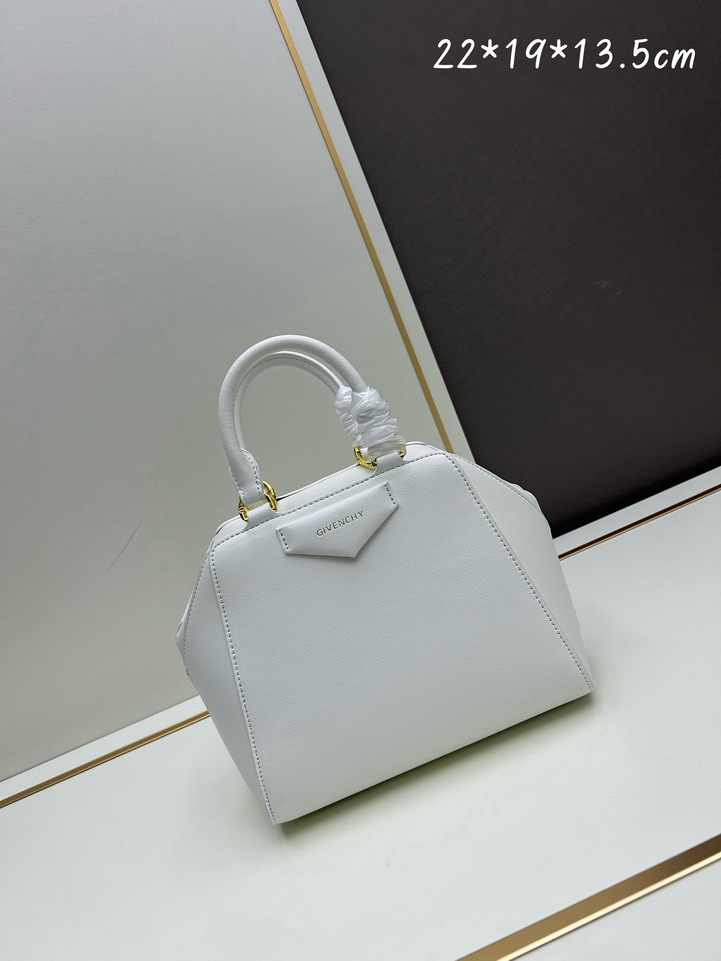 Givenchy Antigona 22x19x13.5cm ss2